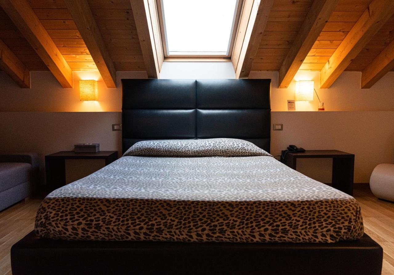 Ex-L Hotel Fiume Veneto ภายนอก รูปภาพ