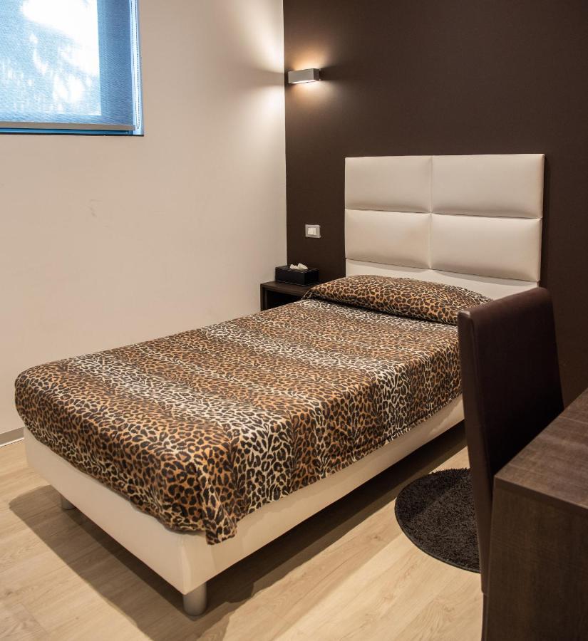 Ex-L Hotel Fiume Veneto ภายนอก รูปภาพ