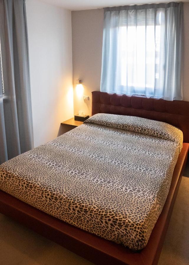 Ex-L Hotel Fiume Veneto ภายนอก รูปภาพ